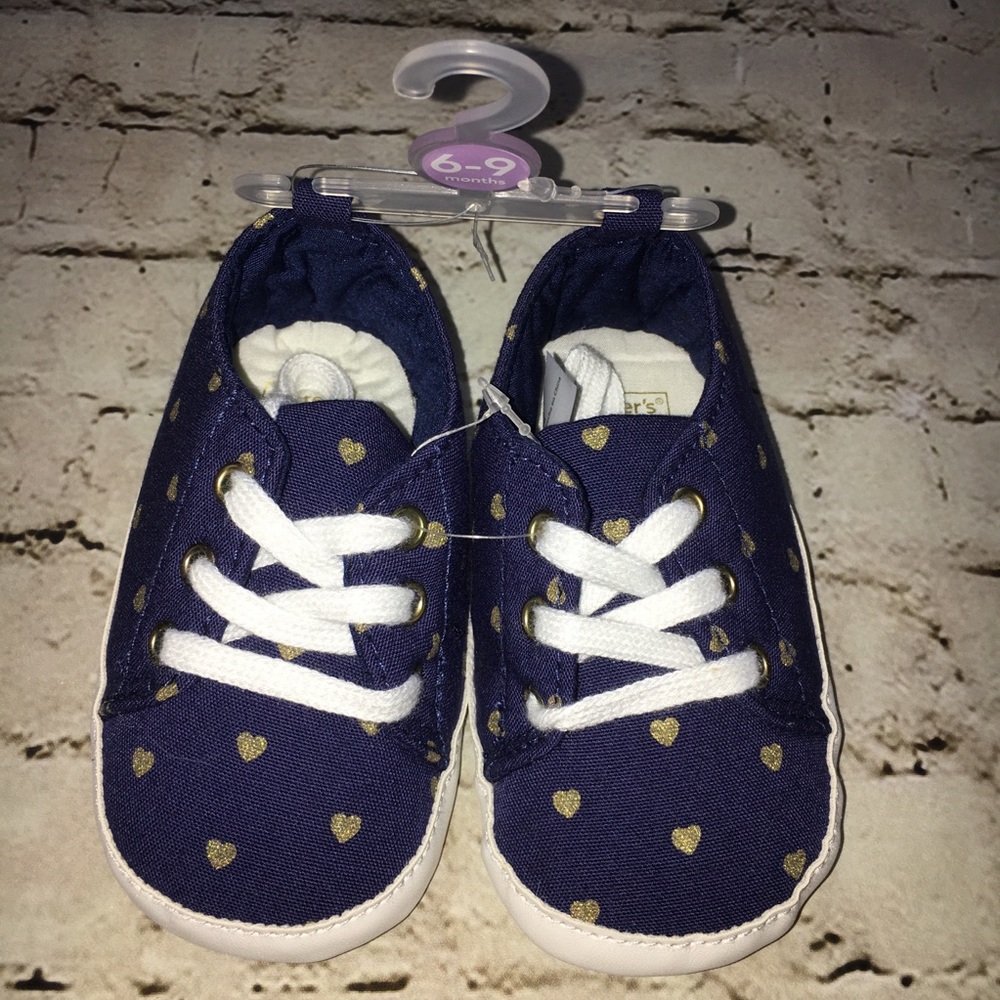 Carter’s NWT Baby Girl 6-9 Month Shoes